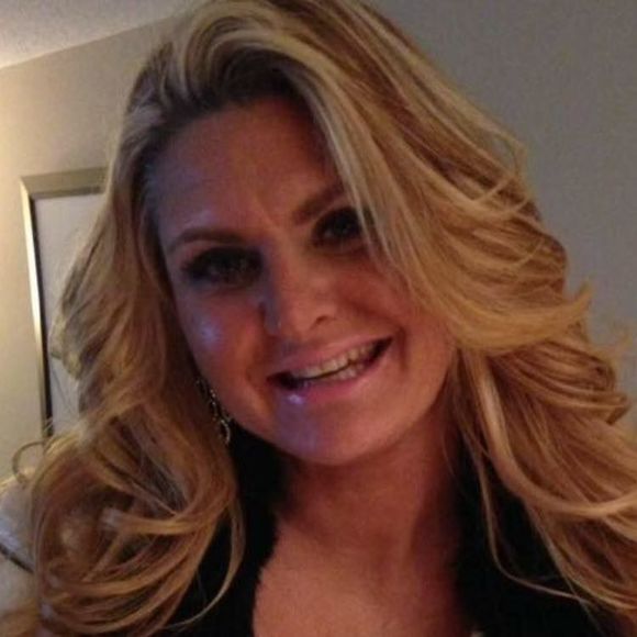 Meet your Posher, Lisa - Picture 1 of 1